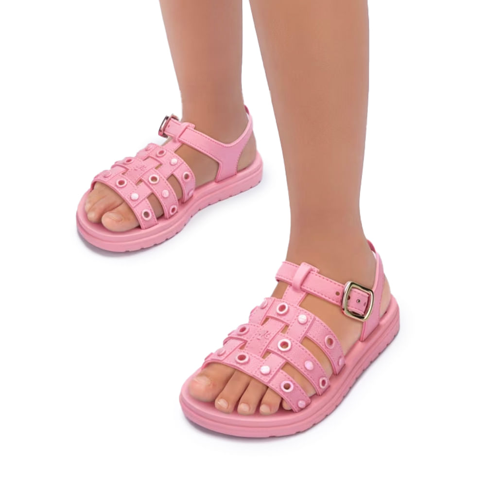 Sandália infantil feminina Grendene Kids Barbie Silver rosa com tiras largas e detalhes brilhantes, vista frontal e lateral